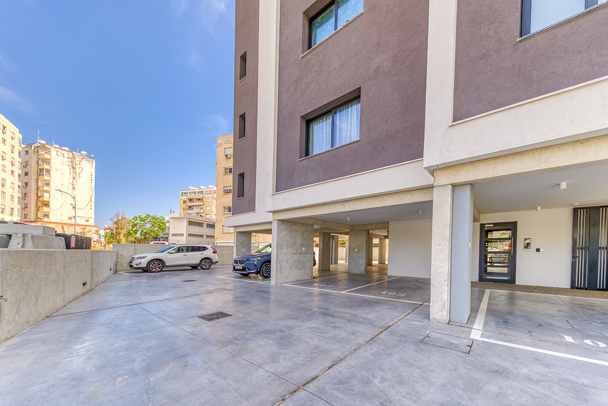 Apartment (Flat) in City Center, Limassol for Rent