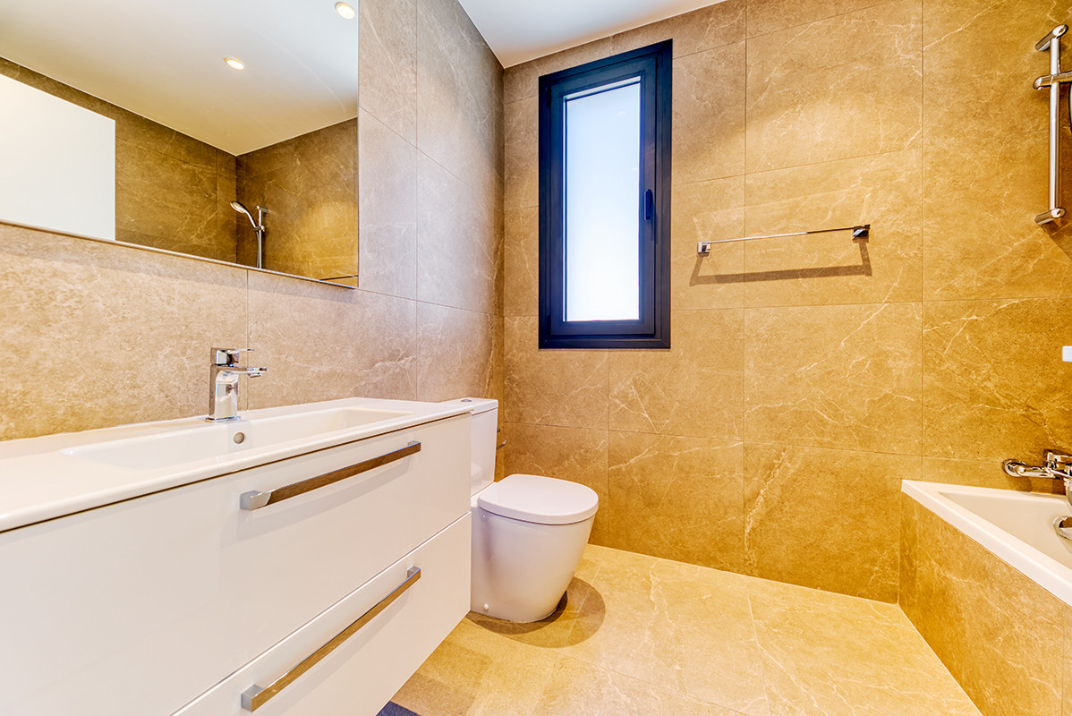 Apartment (Flat) in City Center, Limassol for Rent