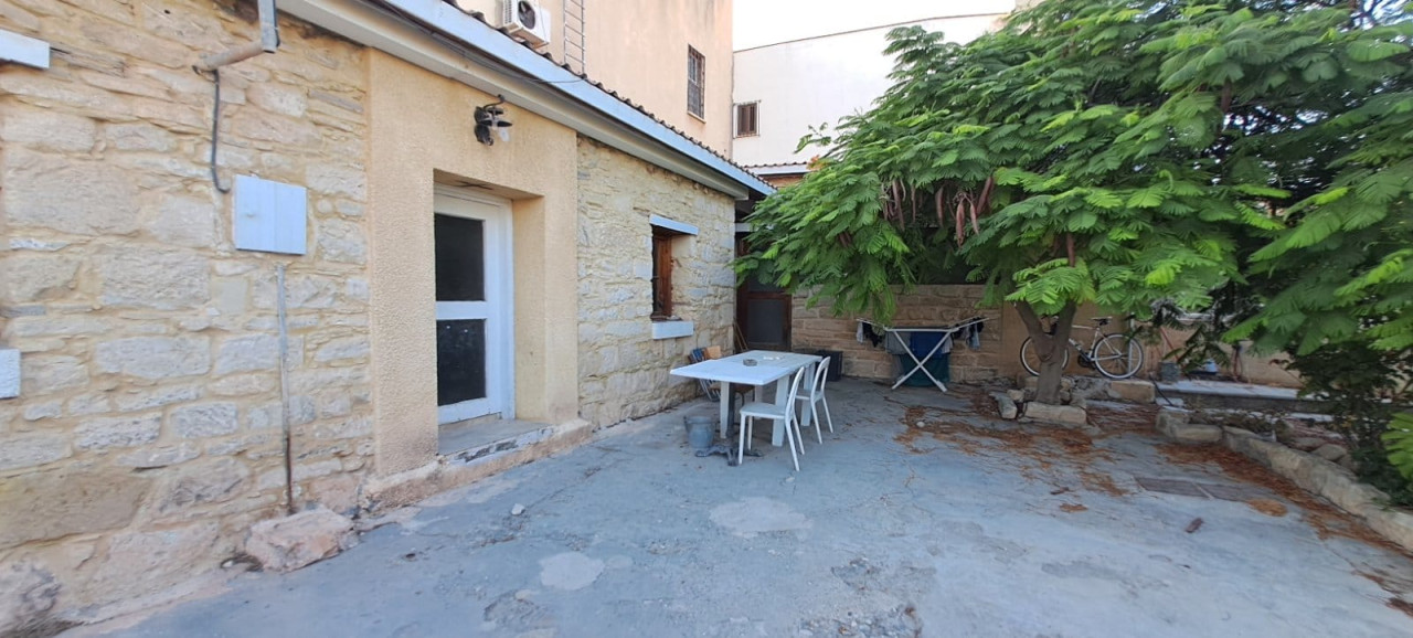 House (Semi detached) in Agios Tychonas, Limassol for Sale