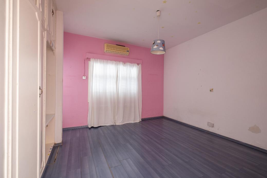 Building (Default) in Agios Dometios, Nicosia for Sale