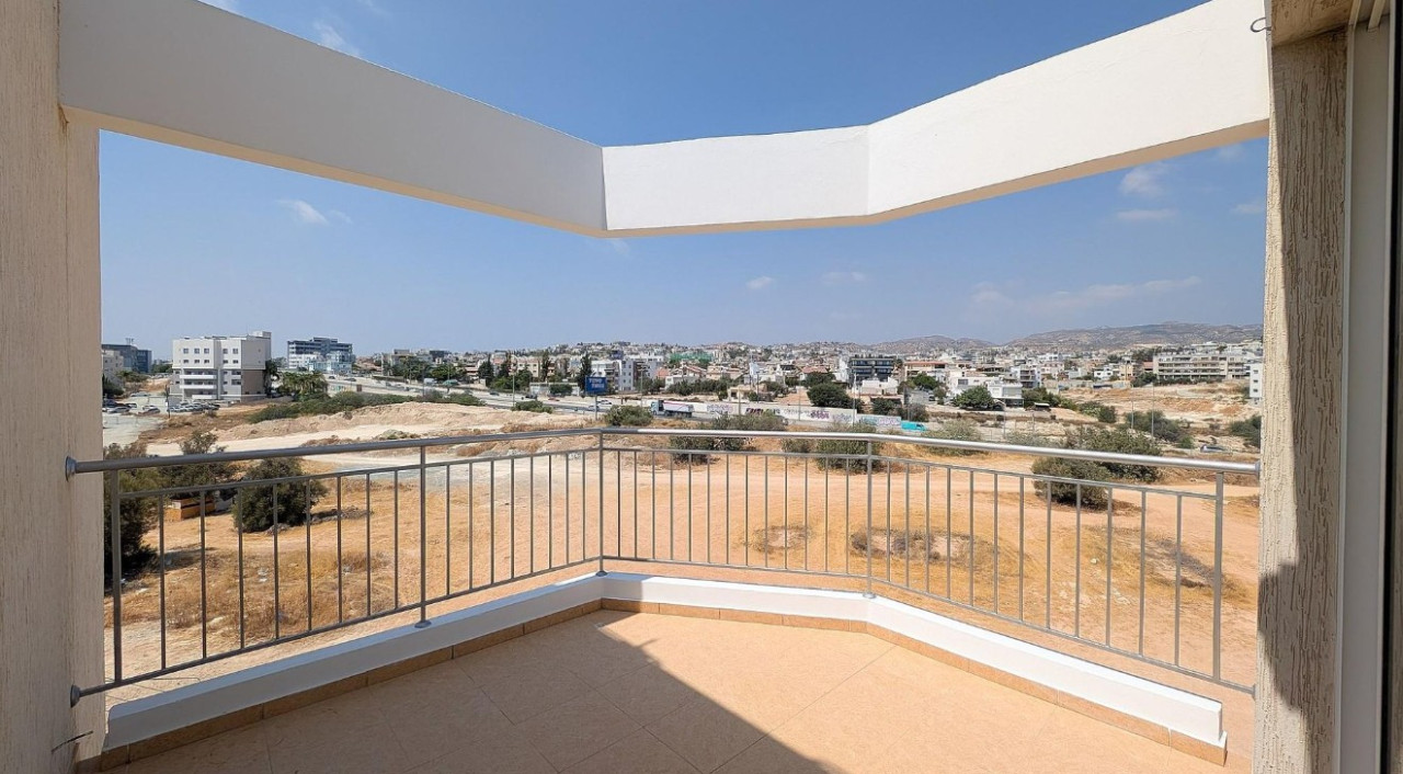Apartment (Flat) in Mesa Geitonia, Limassol for Sale