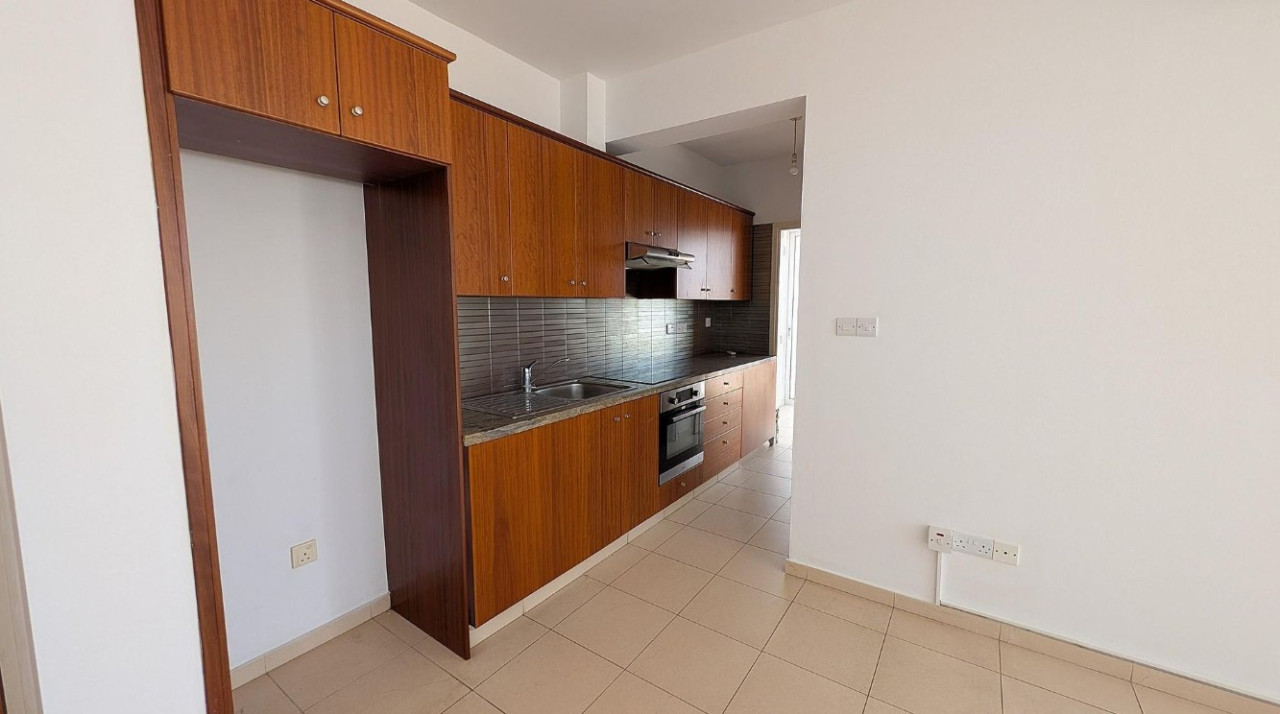 Apartment (Flat) in Mesa Geitonia, Limassol for Sale