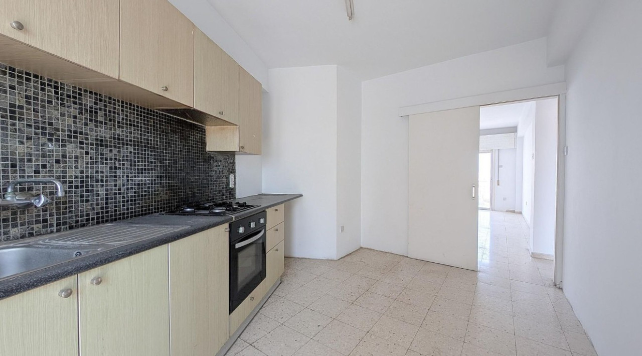 Apartment (Flat) in Petrou kai Pavlou, Limassol for Sale
