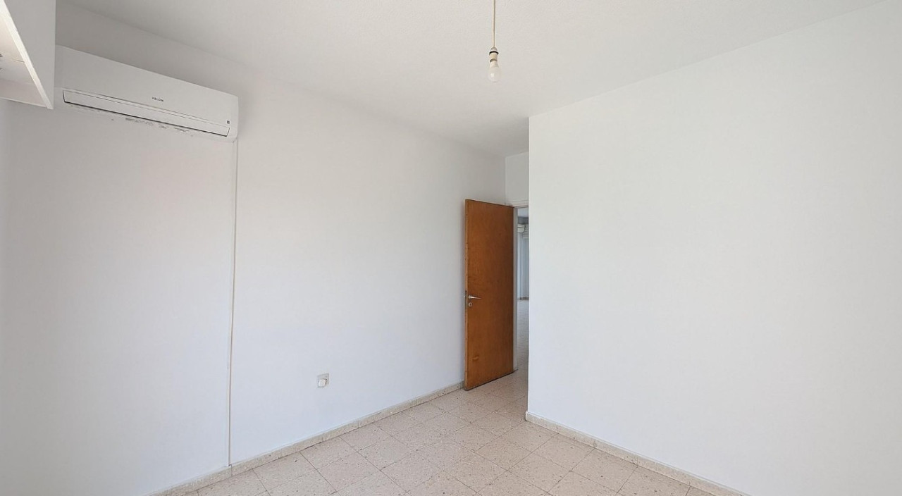 Apartment (Flat) in Petrou kai Pavlou, Limassol for Sale