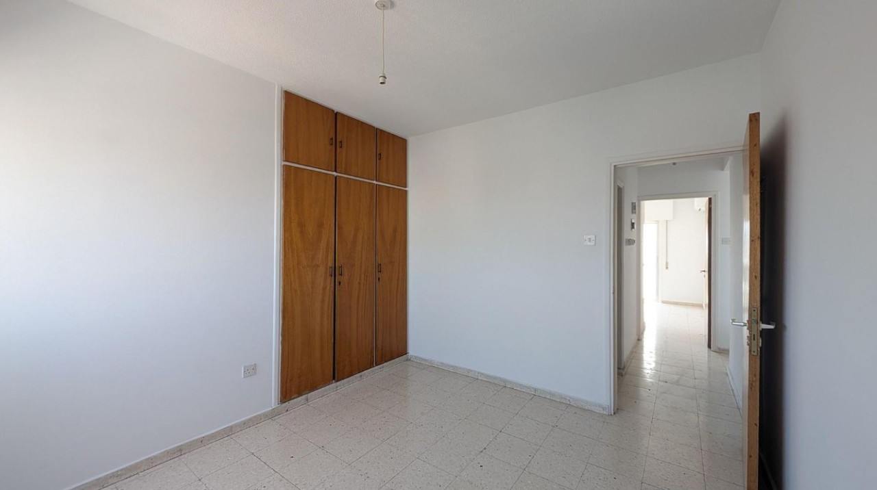 Apartment (Flat) in Petrou kai Pavlou, Limassol for Sale
