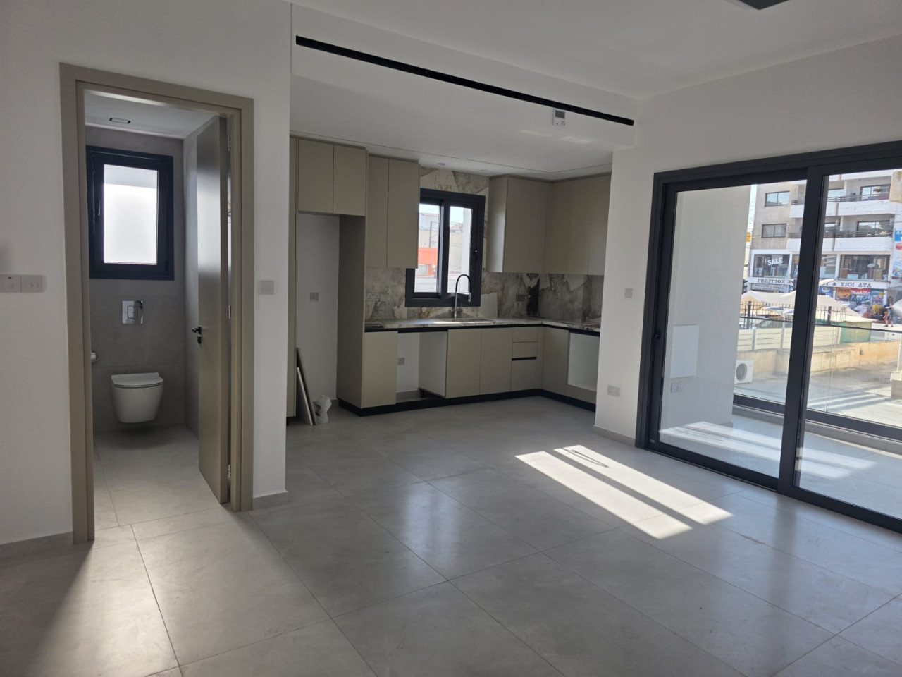 Apartment (Flat) in Neapoli, Limassol for Sale