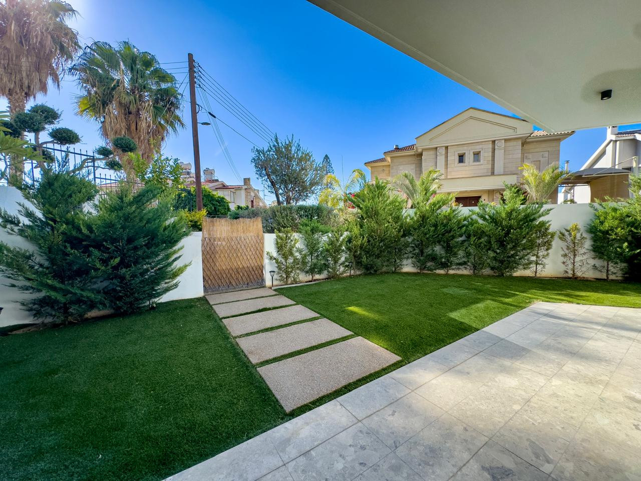 Apartment (Flat) in Green Area, Limassol for Sale