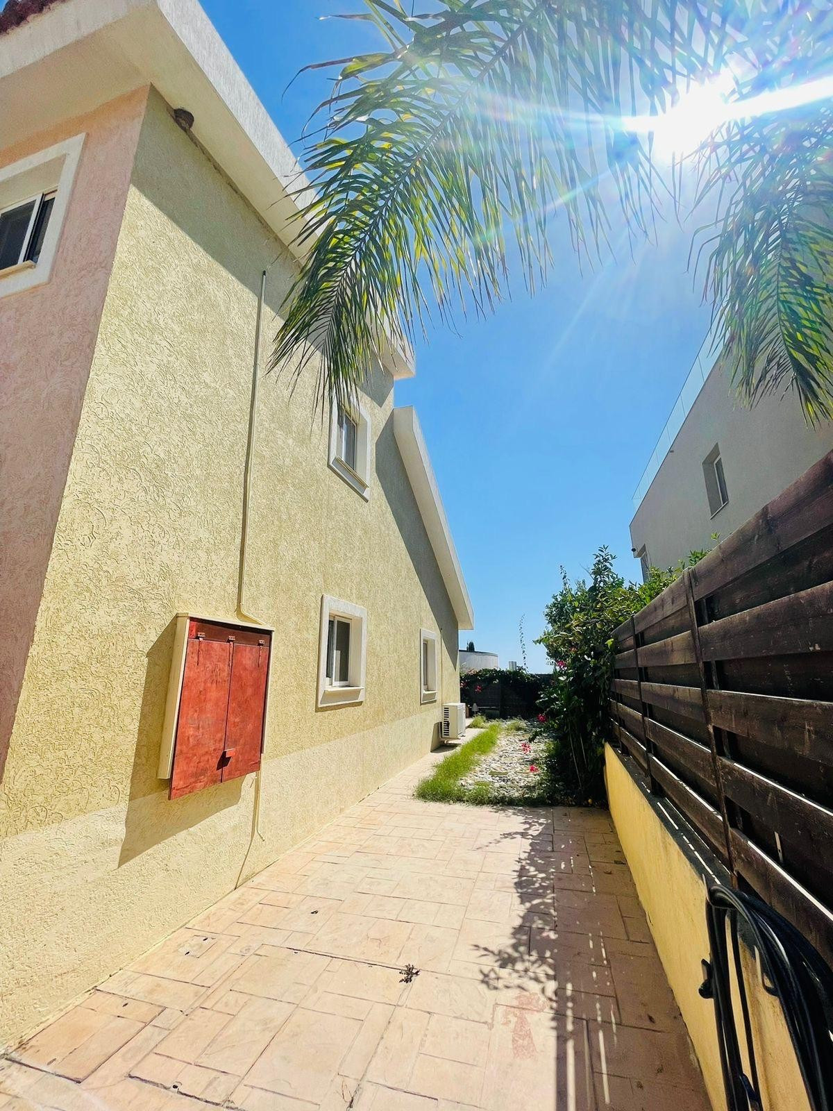 House (Detached) in Park Lane Area, Limassol for Rent