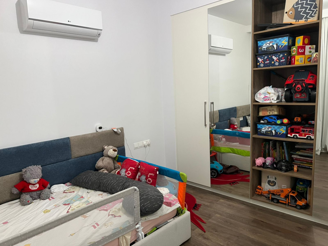 Apartment (Penthouse) in Moutagiaka, Limassol for Sale