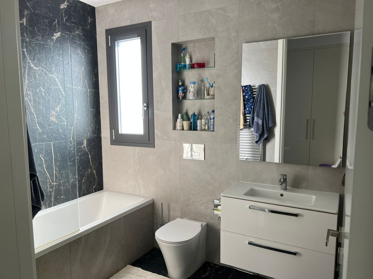 Apartment (Penthouse) in Moutagiaka, Limassol for Sale