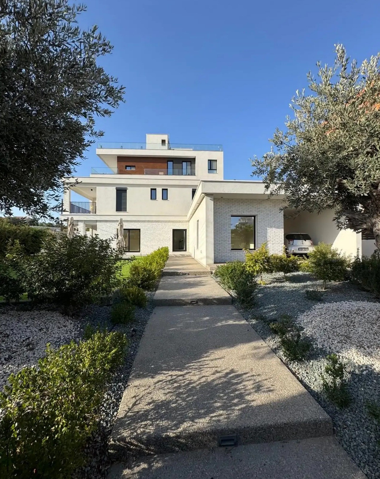 House (Detached) in Agios Athanasios, Limassol for Rent