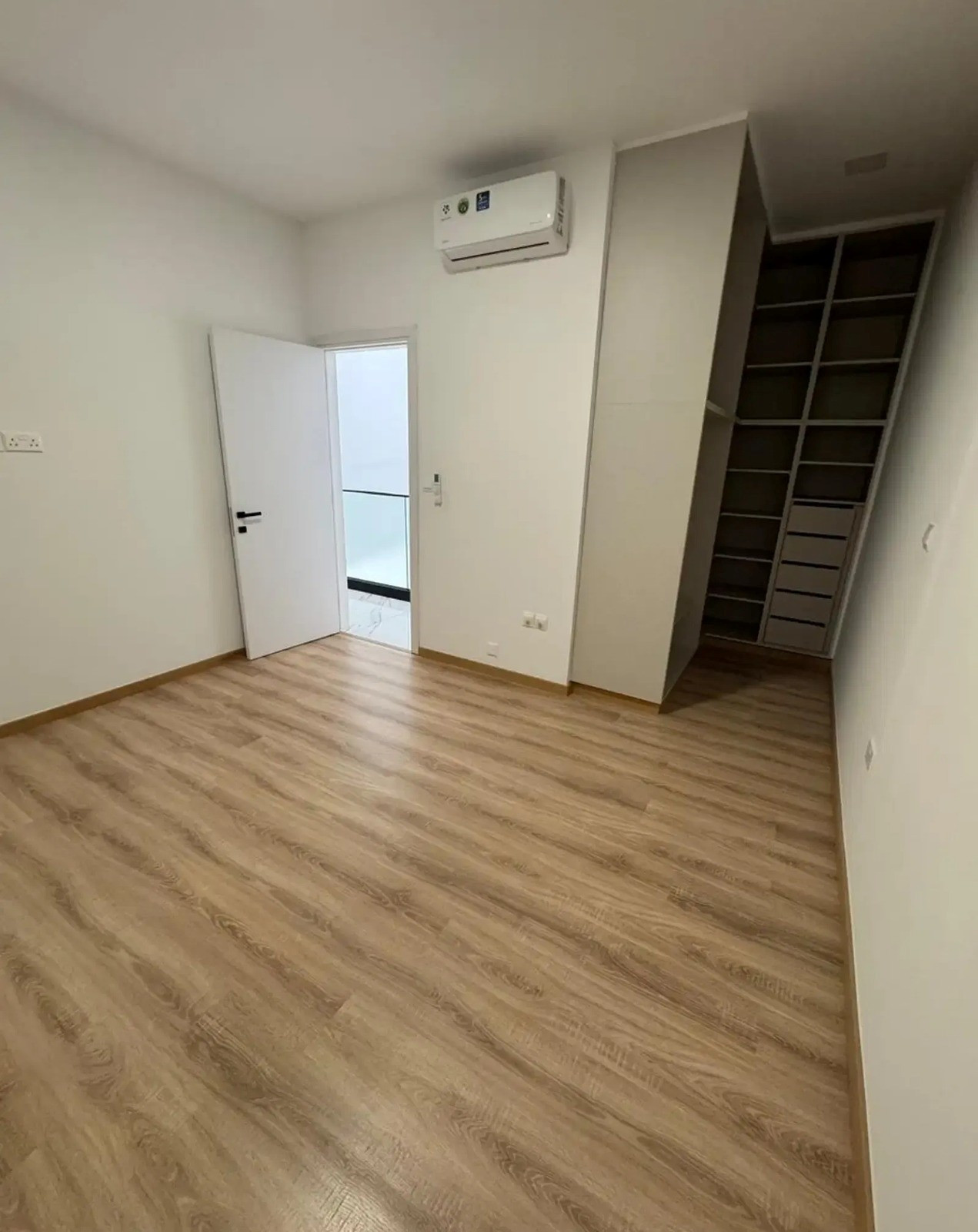 House (Detached) in Agios Athanasios, Limassol for Rent