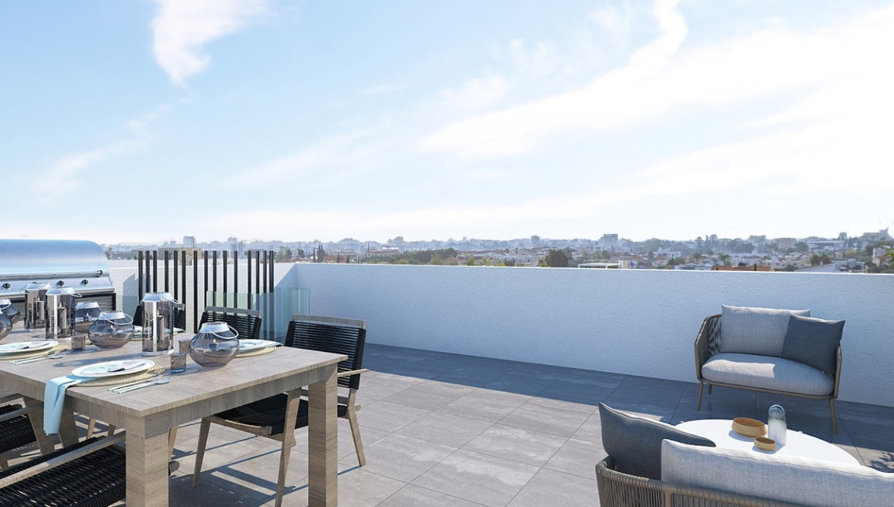 Apartment (Penthouse) in Larnaca Centre, Larnaca for Sale