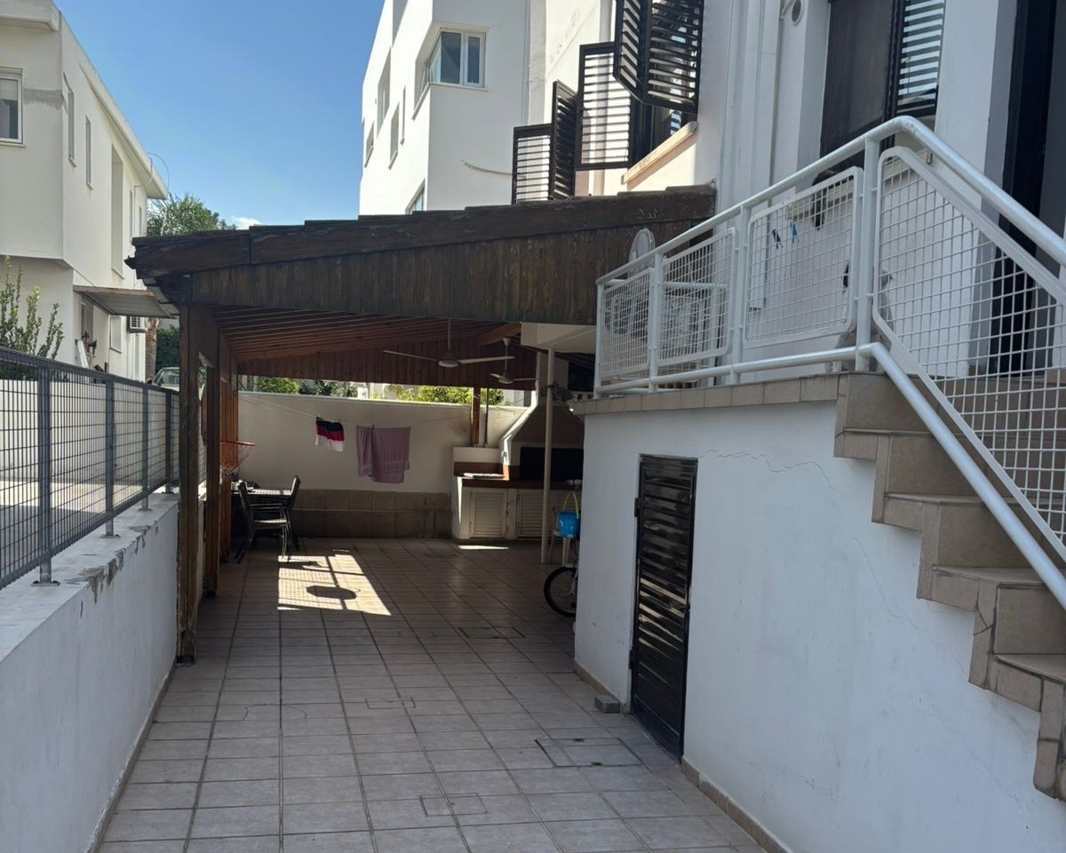 House (Semi detached) in Strovolos, Nicosia for Sale