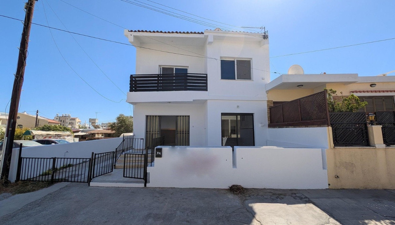 House (Semi detached) in Mesa Geitonia, Limassol for Sale