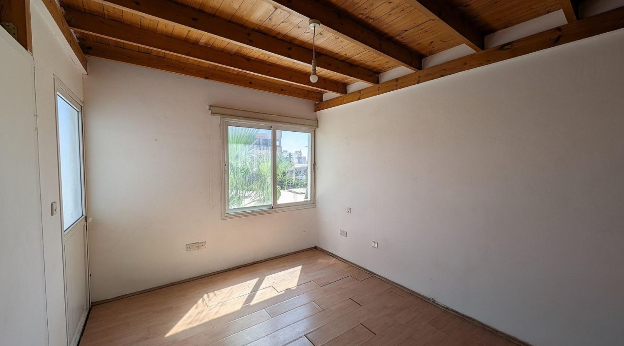 House (Semi detached) in Mesa Geitonia, Limassol for Sale