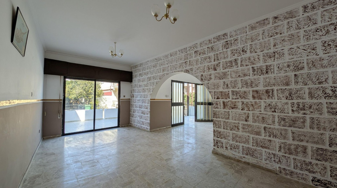 House (Semi detached) in Mesa Geitonia, Limassol for Sale