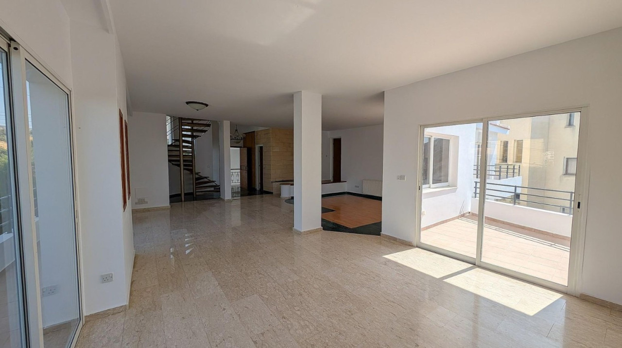 House (Detached) in Agia Fyla, Limassol for Sale