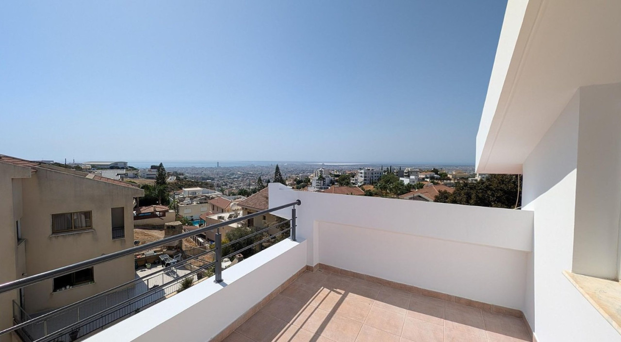 House (Detached) in Agia Fyla, Limassol for Sale