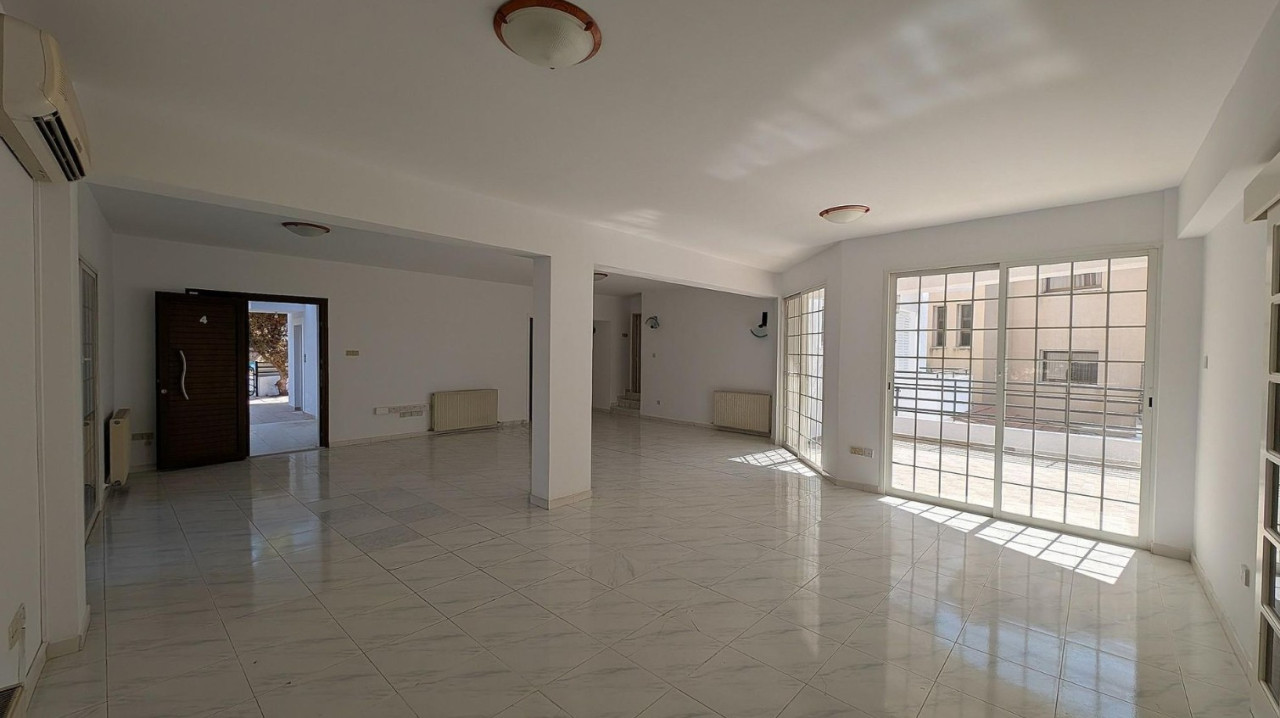 House (Detached) in Agia Fyla, Limassol for Sale