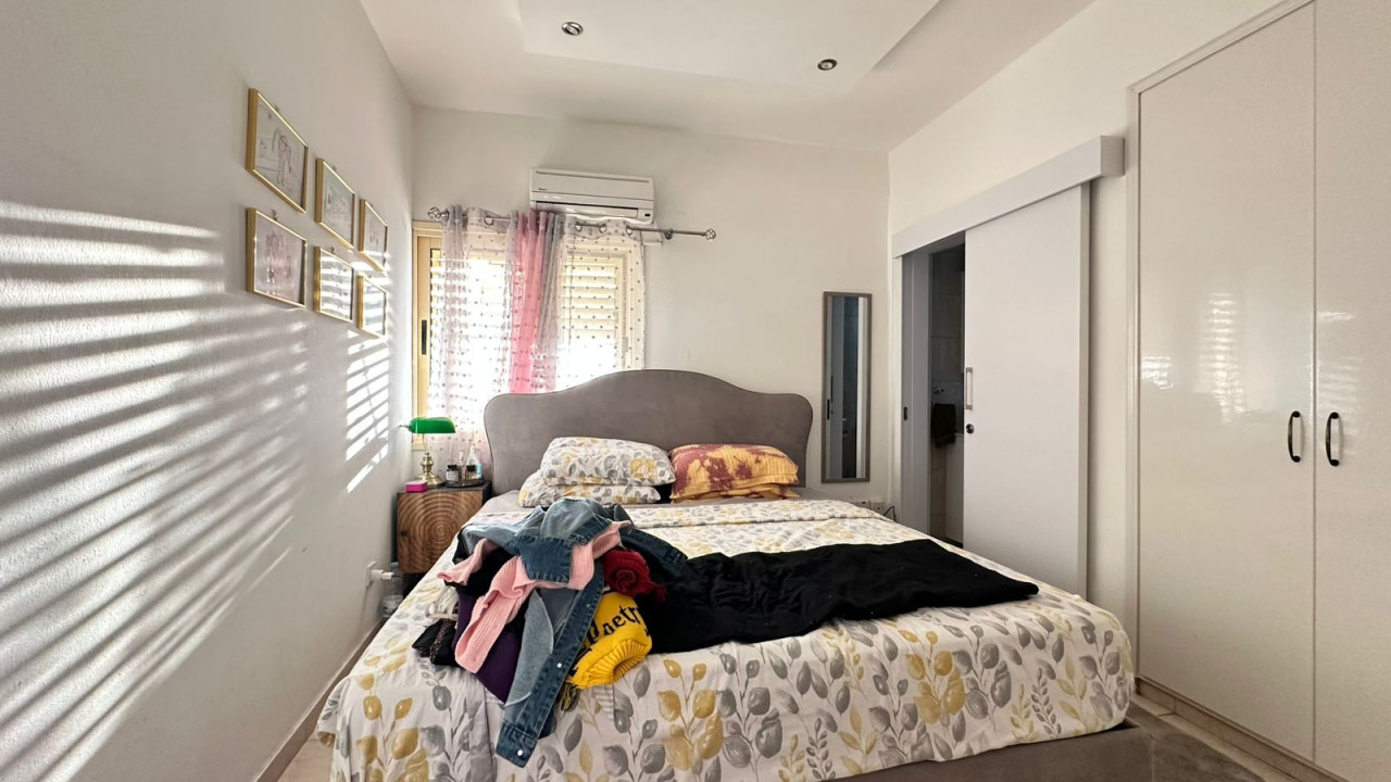 Apartment (Flat) in Neapoli, Limassol for Sale