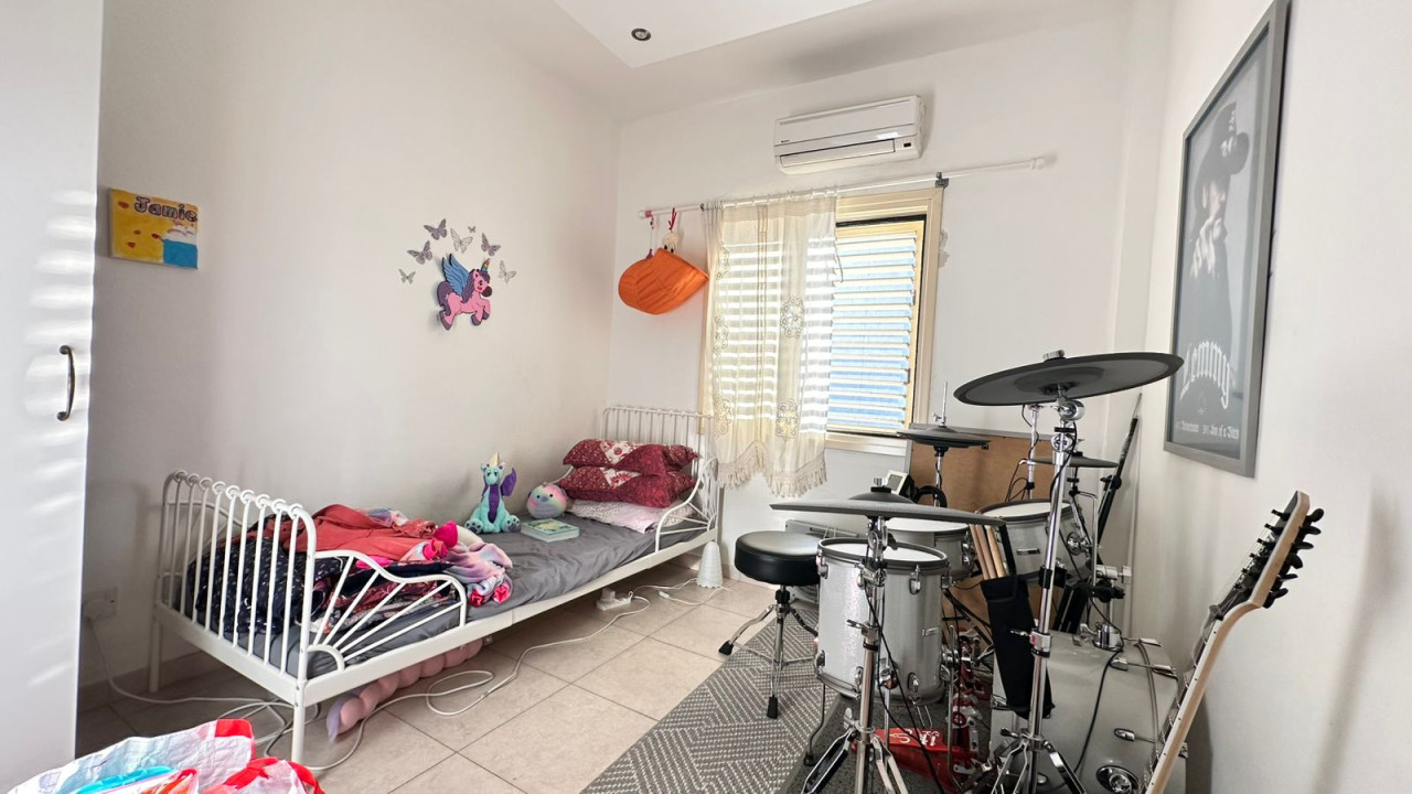 Apartment (Flat) in Neapoli, Limassol for Sale