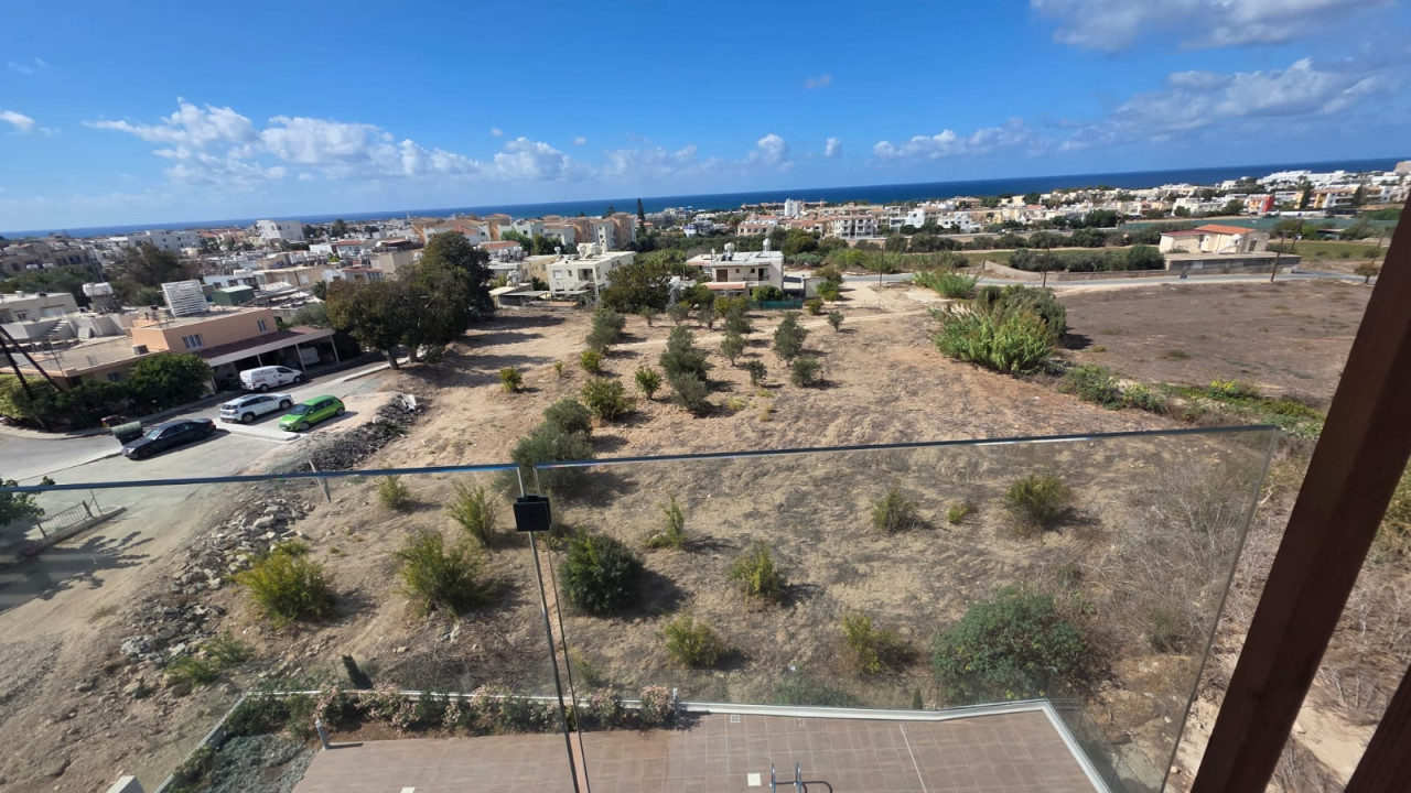 Apartment (Flat) in City Center, Paphos for Rent