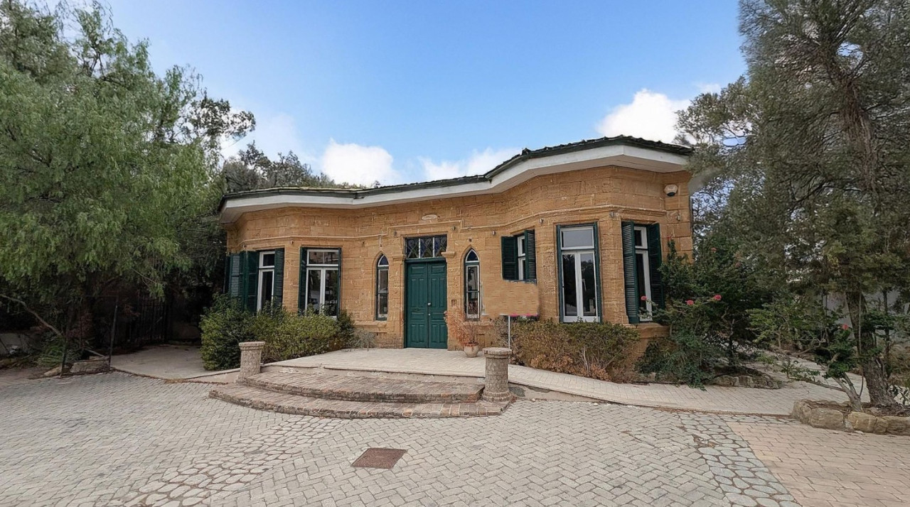 Commercial (Building) in City Area, Nicosia for Sale