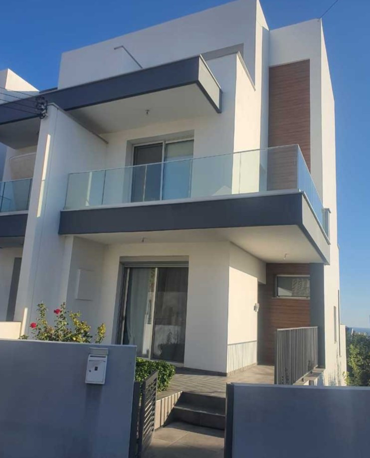House (Semi detached) in Kolossi, Limassol for Sale
