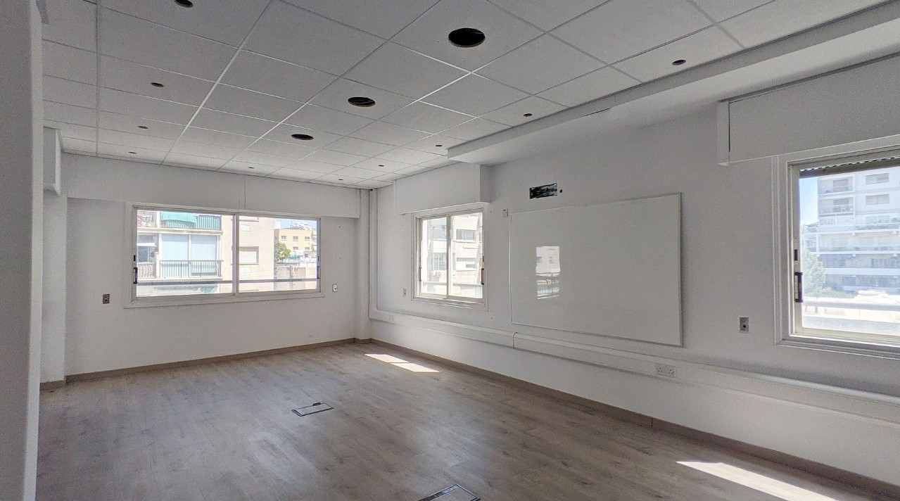 Commercial (Office) in Agioi Omologites, Nicosia for Sale