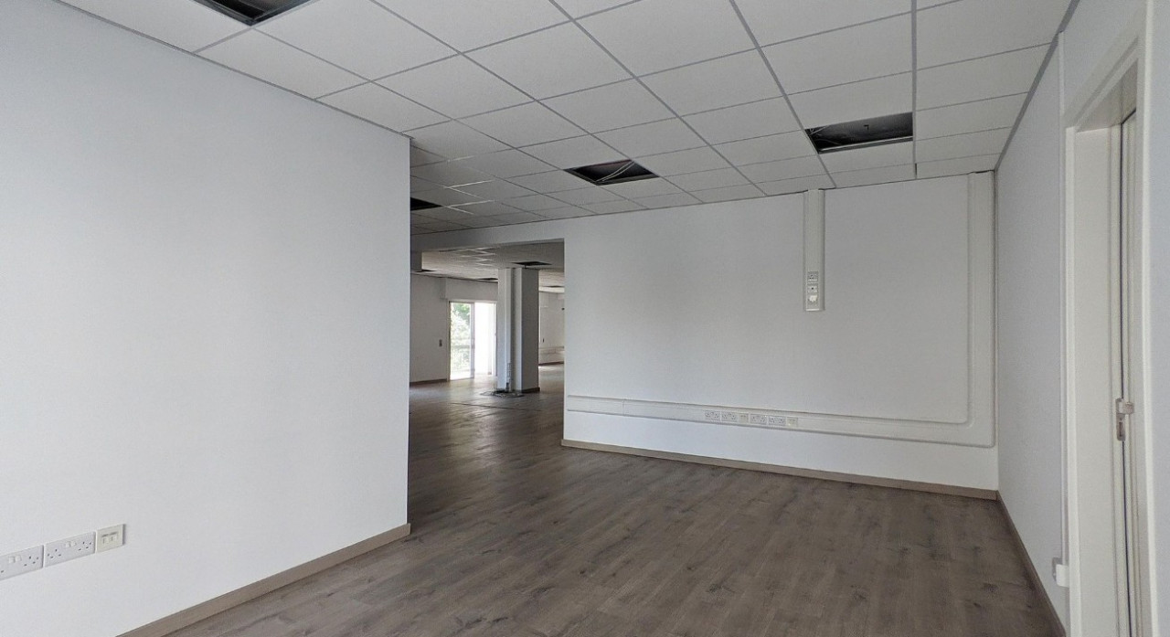 Commercial (Office) in Agioi Omologites, Nicosia for Sale