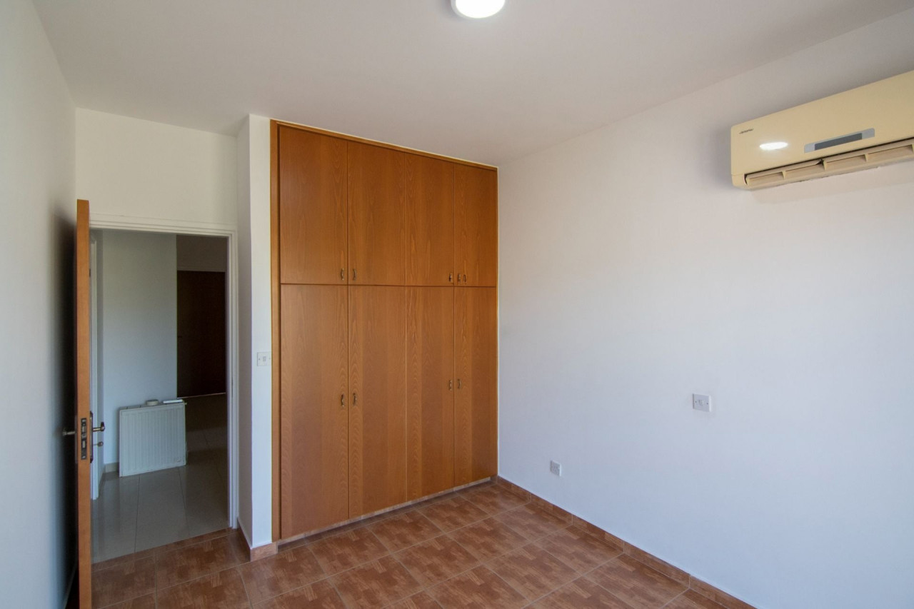 House (Semi detached) in Parekklisia, Limassol for Rent