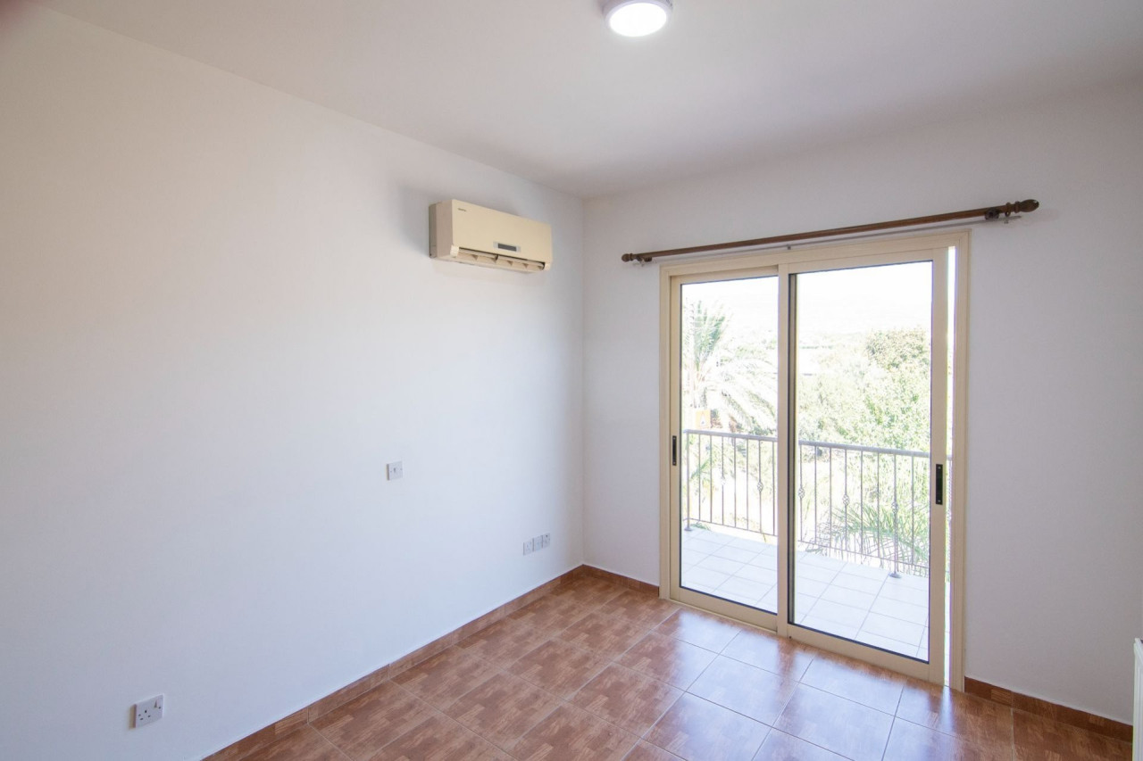 House (Semi detached) in Parekklisia, Limassol for Rent