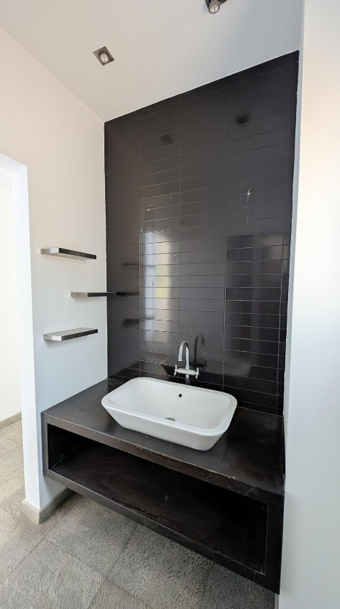 House (Detached) in Pano Deftera, Nicosia for Sale