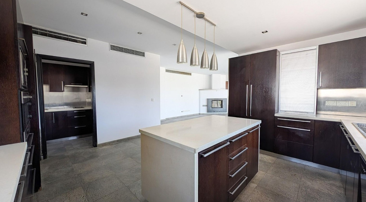 House (Detached) in Pano Deftera, Nicosia for Sale