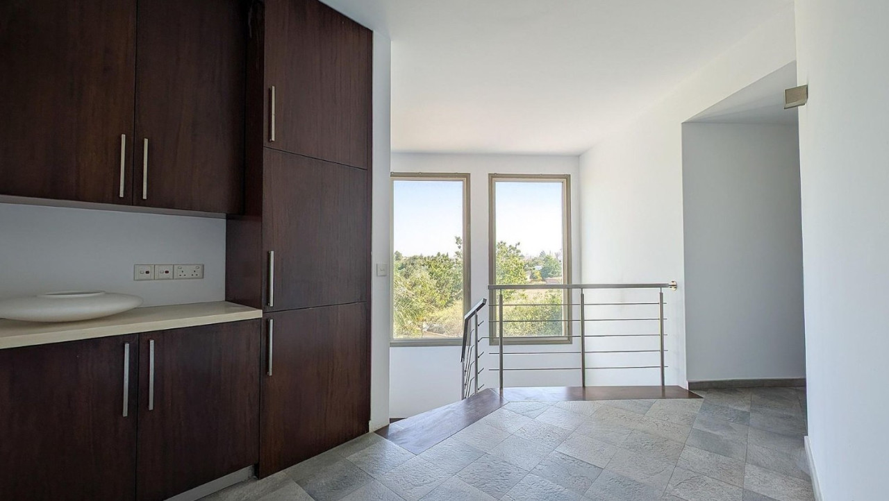 House (Detached) in Pano Deftera, Nicosia for Sale