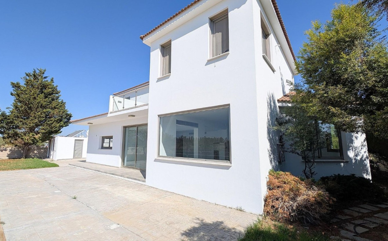House (Detached) in Pano Deftera, Nicosia for Sale