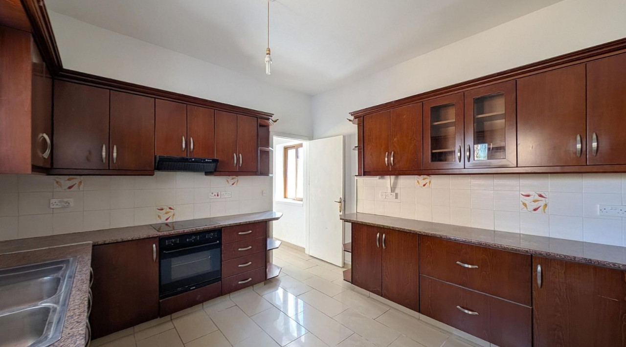 House (Detached) in Konia, Paphos for Sale