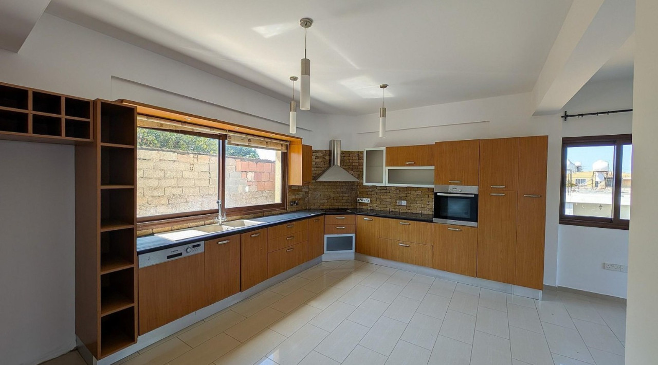 House (Detached) in Konia, Paphos for Sale