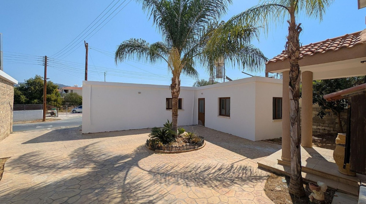 House (Detached) in Konia, Paphos for Sale