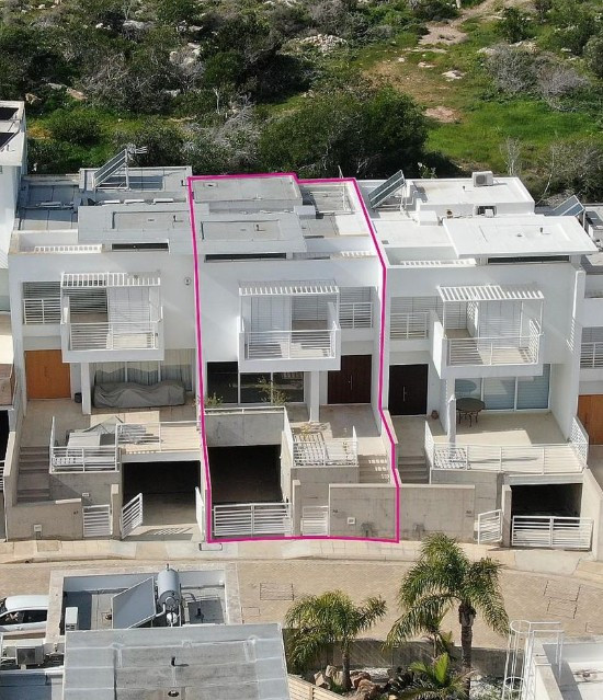 House (Maisonette) in Paralimni, Famagusta for Sale