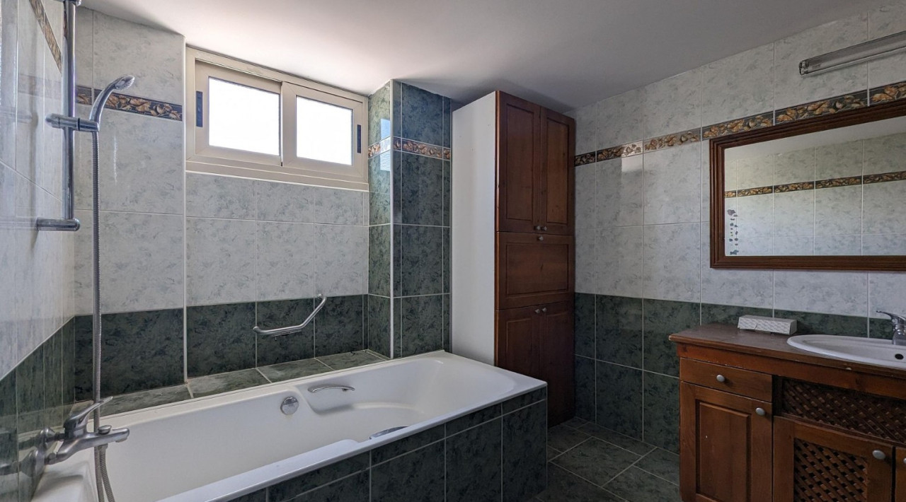 House (Detached) in Lakatamia, Nicosia for Sale