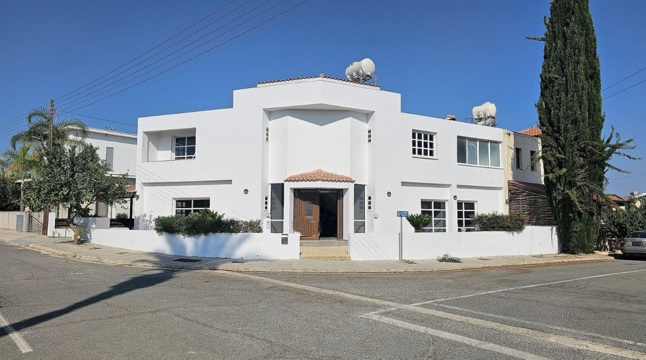 House (Detached) in Pano Deftera, Nicosia for Sale