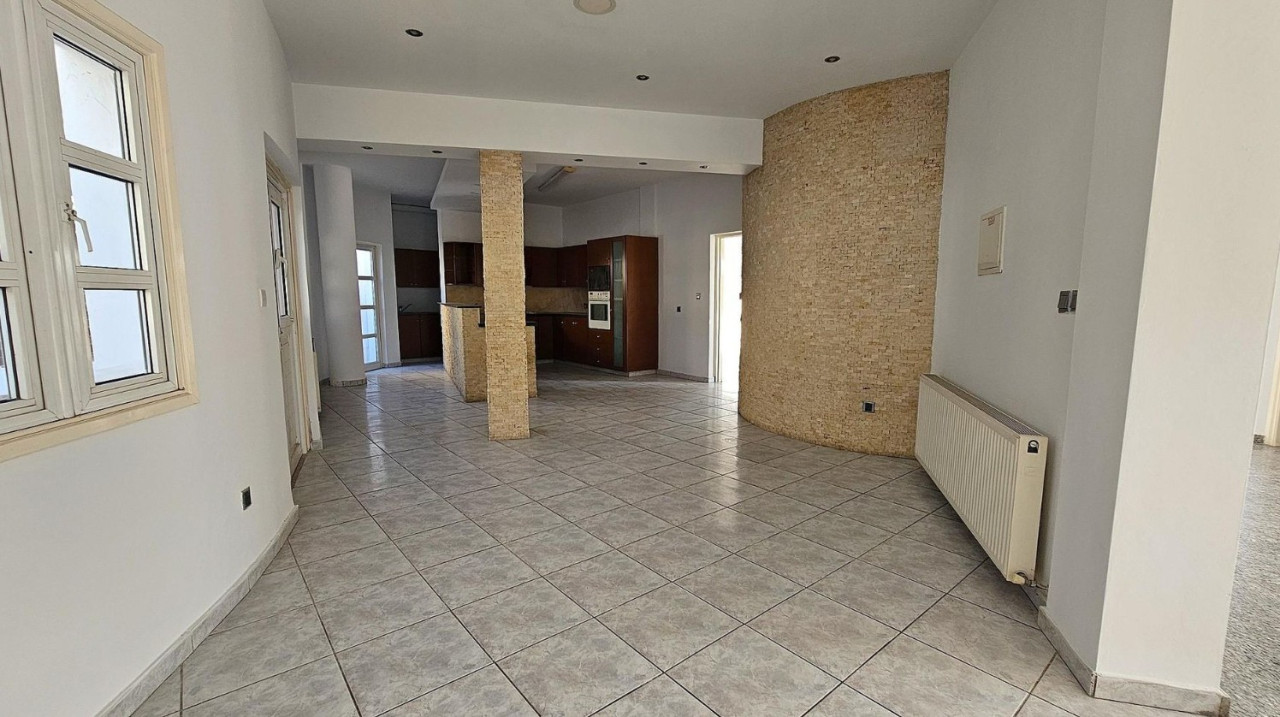 House (Detached) in Pano Deftera, Nicosia for Sale