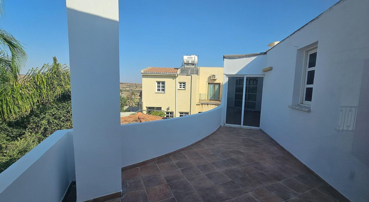 House (Detached) in Pano Deftera, Nicosia for Sale