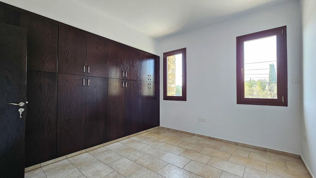 House (Semi detached) in Agia Anna, Larnaca for Sale