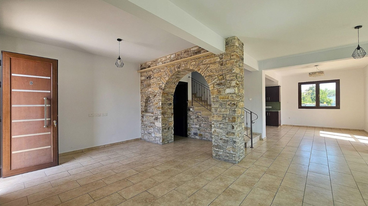 House (Semi detached) in Agia Anna, Larnaca for Sale