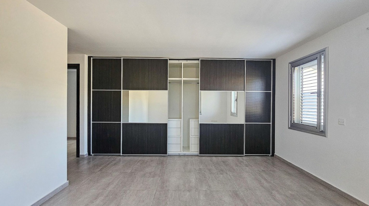 House (Detached) in Peristerona Nicosia, Nicosia for Sale