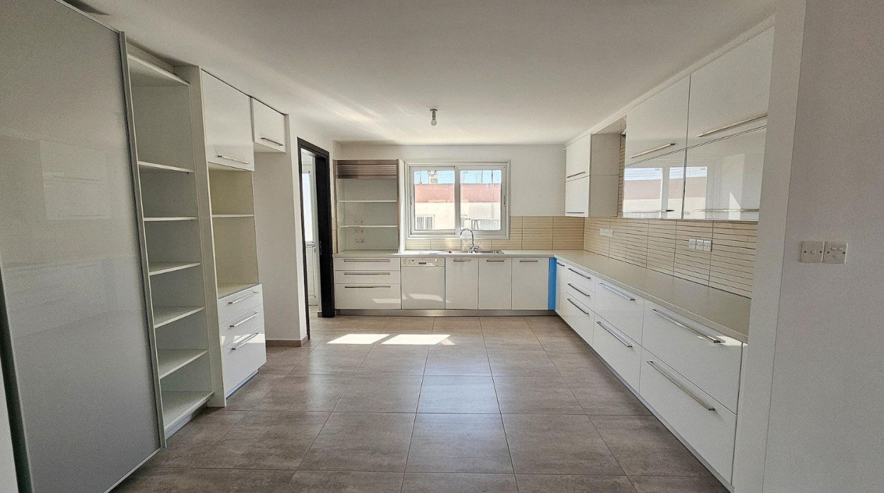 House (Detached) in Peristerona Nicosia, Nicosia for Sale