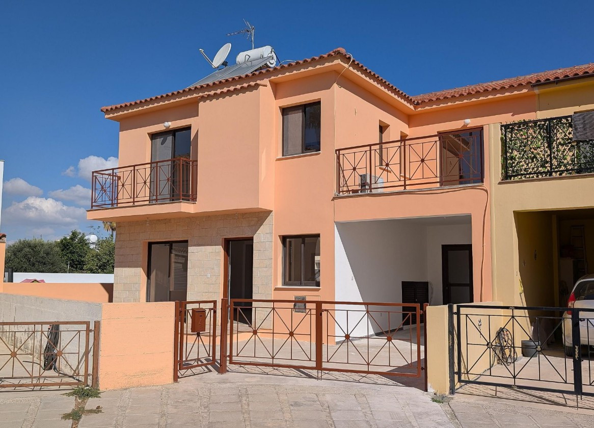 House (Semi detached) in Meneou, Larnaca for Sale